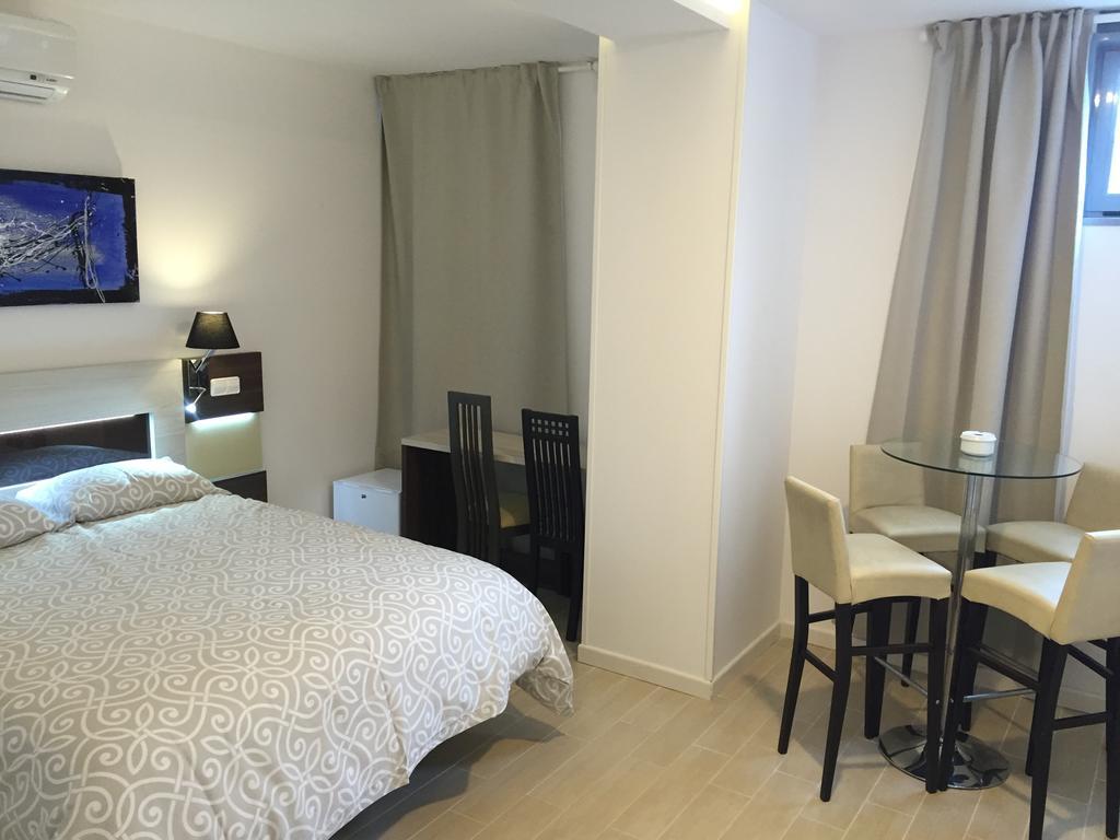 Hotel H Skyline à Alcorcón Extérieur photo